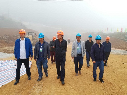 公司領導到廣那高速公路項目調研