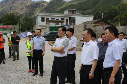 省委書記陳豪到巧家縣白鶴灘鎮(zhèn)異地扶貧安置項(xiàng)目指導(dǎo)工作