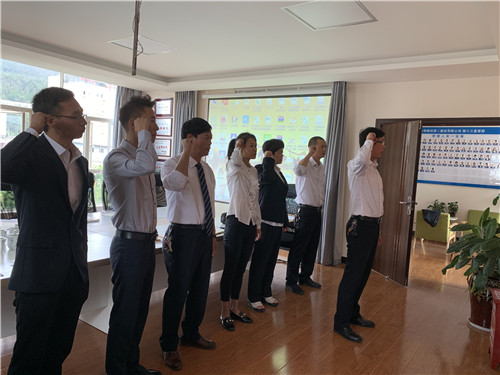 十三直管部黨支部各項(xiàng)目部開(kāi)慶祝建黨98周年活動(dòng)