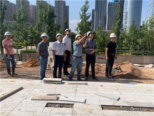 王現(xiàn)合、臧慶澤調(diào)研滇池明珠二期建設(shè)項目