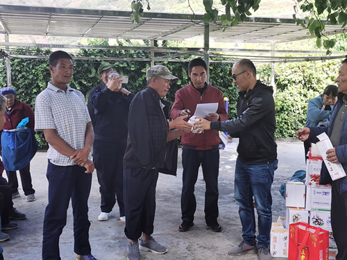 【節(jié)日慰問】六蘭項(xiàng)目在九九重陽節(jié)慰問拉井鎮(zhèn)敬老院老人