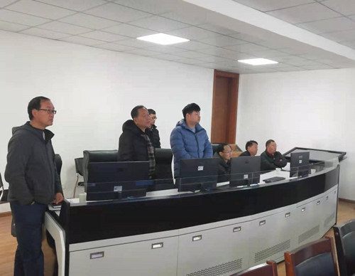 【調(diào)研檢查】陳定華帶隊檢查公司駕駛艙、調(diào)研古城·幸福里項目