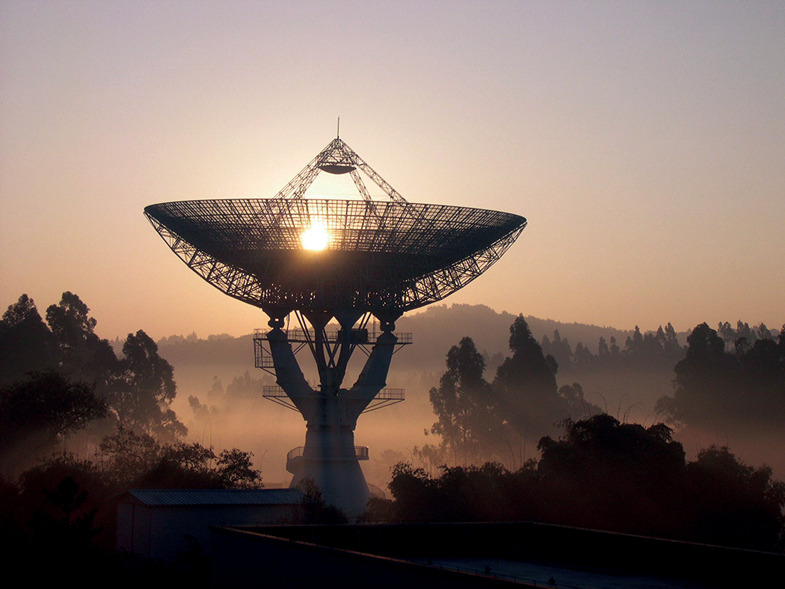 云南天文臺(tái)"嫦娥工程"地面應(yīng)用系統(tǒng)40米天線(xiàn)