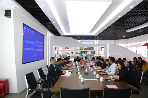 省住建廳建筑市場(chǎng)監(jiān)管處黨支部、工程質(zhì)量安全監(jiān)管處黨支部與公司建設(shè)產(chǎn)業(yè)化黨支部開(kāi)展主題黨日活動(dòng)