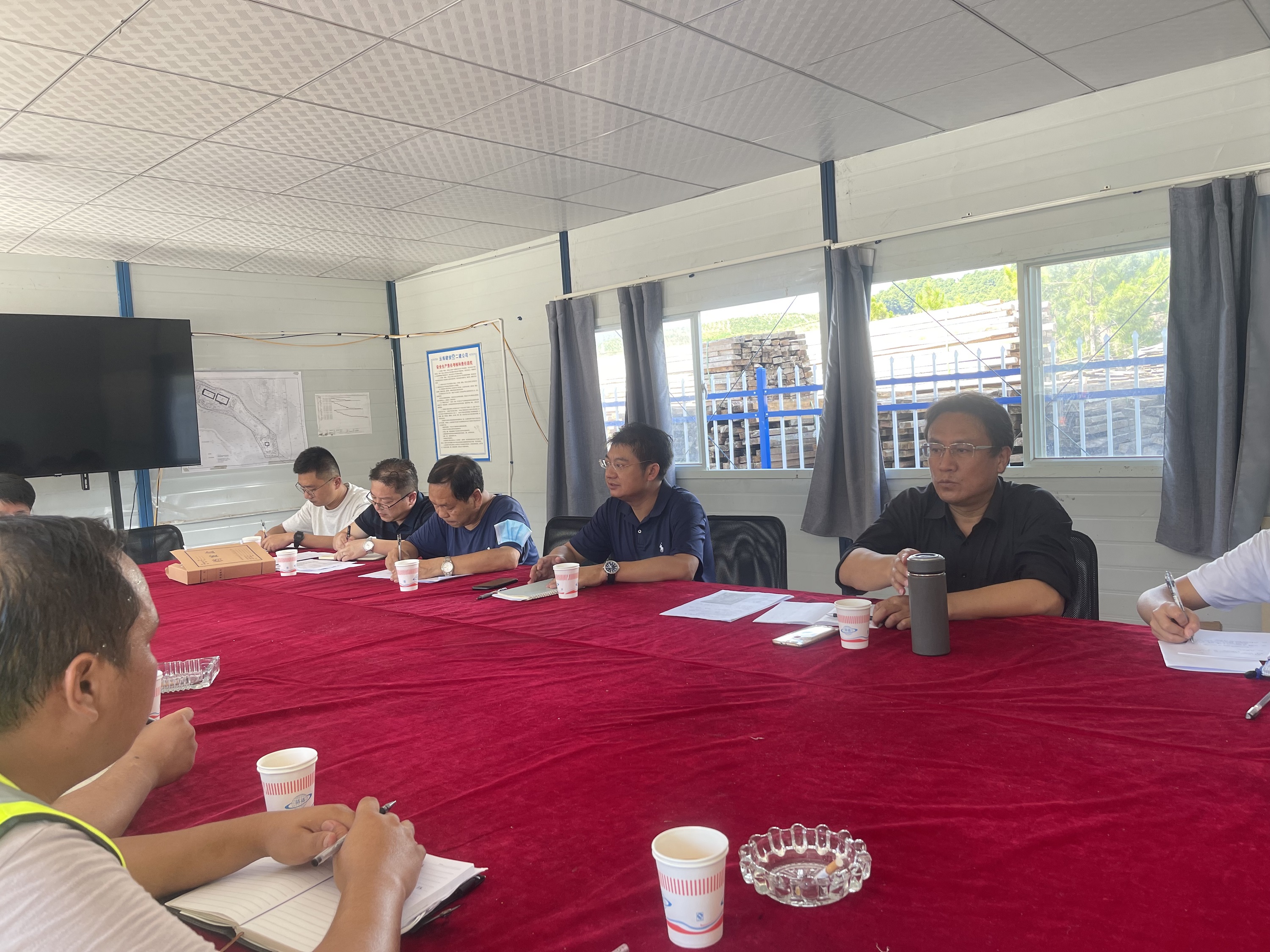 【我為群眾辦實事】萬向遵國慶期間帶班到普洱片區(qū)進行綜合檢查