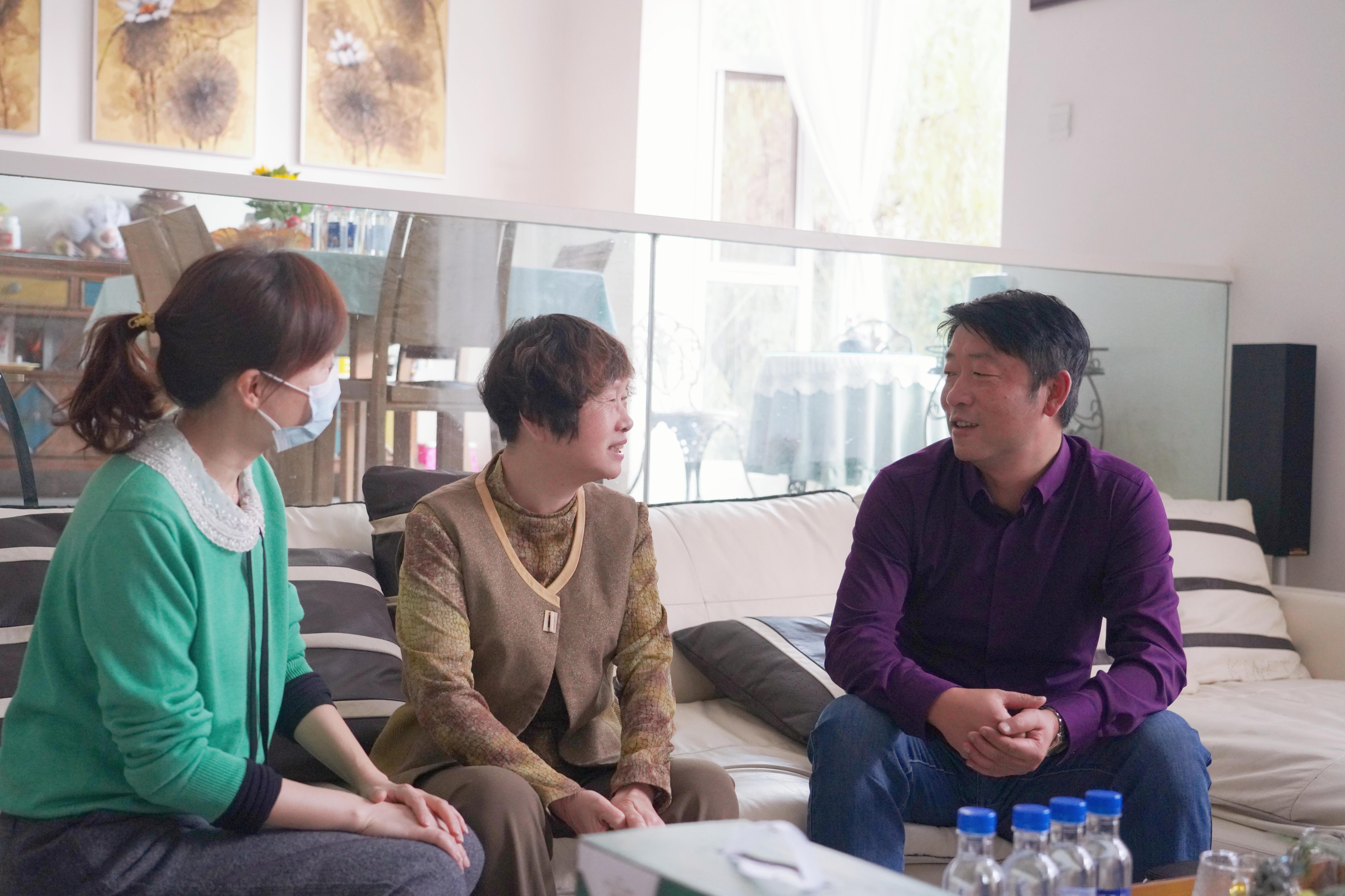 走訪慰問勞模  關愛落到實處 ——集團工會走訪慰問公司全國勞模王建華