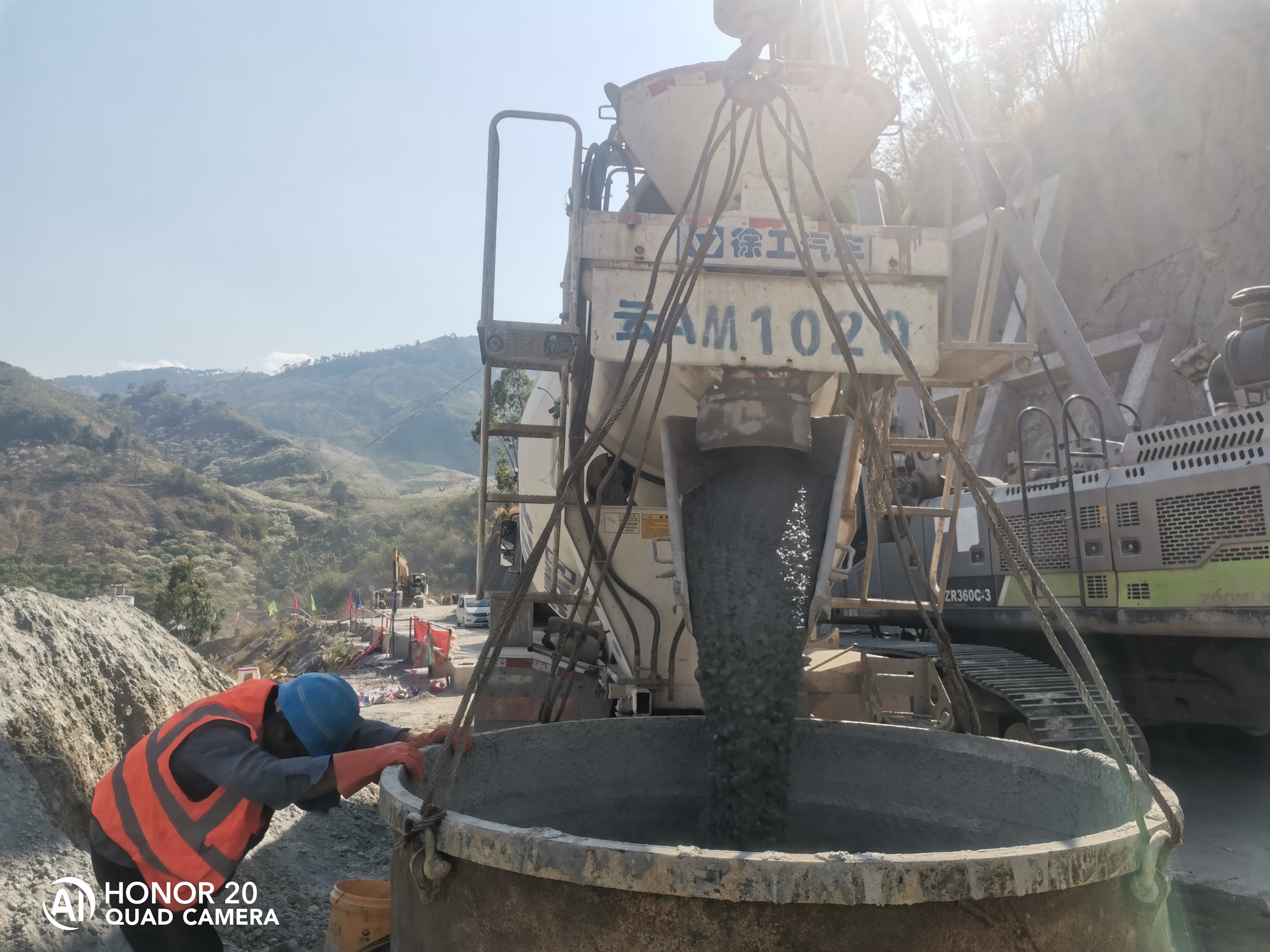 【項(xiàng)目動態(tài)】開局就是決戰(zhàn) 起跑就要加速——永金高速公路土建十一分部主線橋梁樁基礎(chǔ)全部澆筑完成