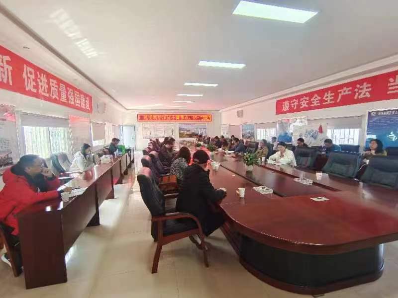 【項(xiàng)目動(dòng)態(tài)】馬澄路三標(biāo)段(15號路至呈澄高速）道路工程（小營交叉口段）順利通過竣工驗(yàn)收