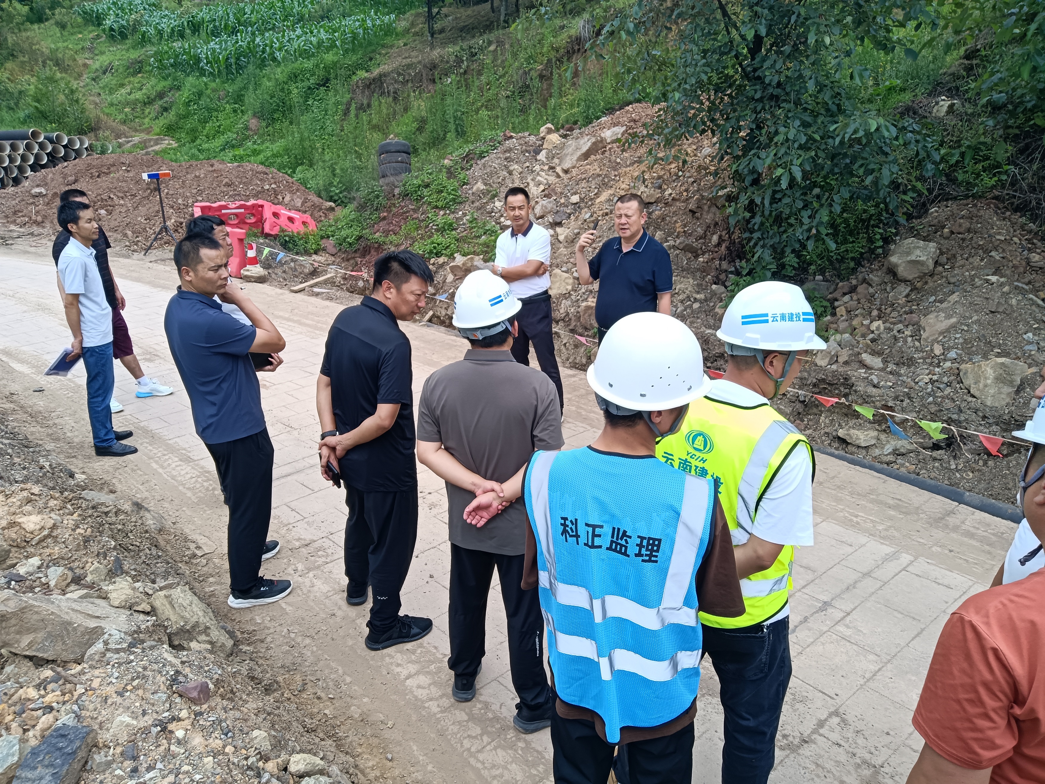 【公司要聞】楚雄州水務(wù)局黨組書記、局長余海潮調(diào)研武定農(nóng)飲水項目