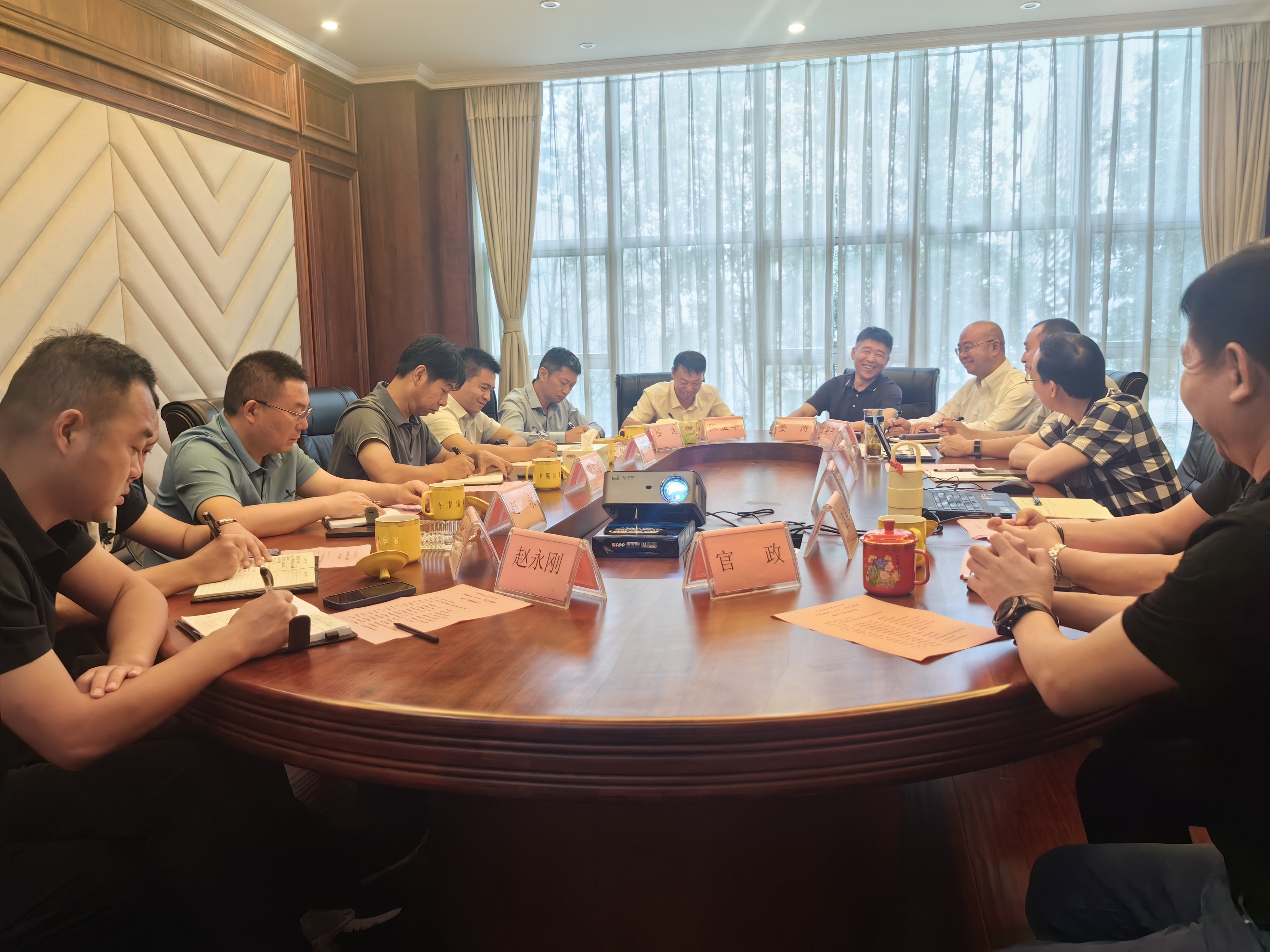 【公司要聞】公司與中鐵國際南美公司、四川鴻川建設(shè)公司交流座談