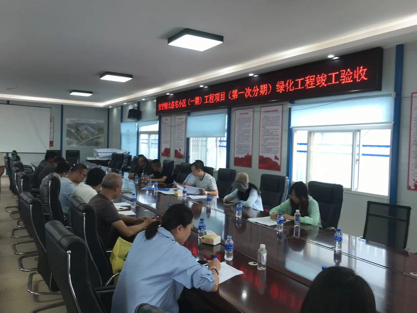 【項(xiàng)目動(dòng)態(tài)】安寧財(cái)大住宅小區(qū)工程項(xiàng)目景觀綠化工程通過驗(yàn)收