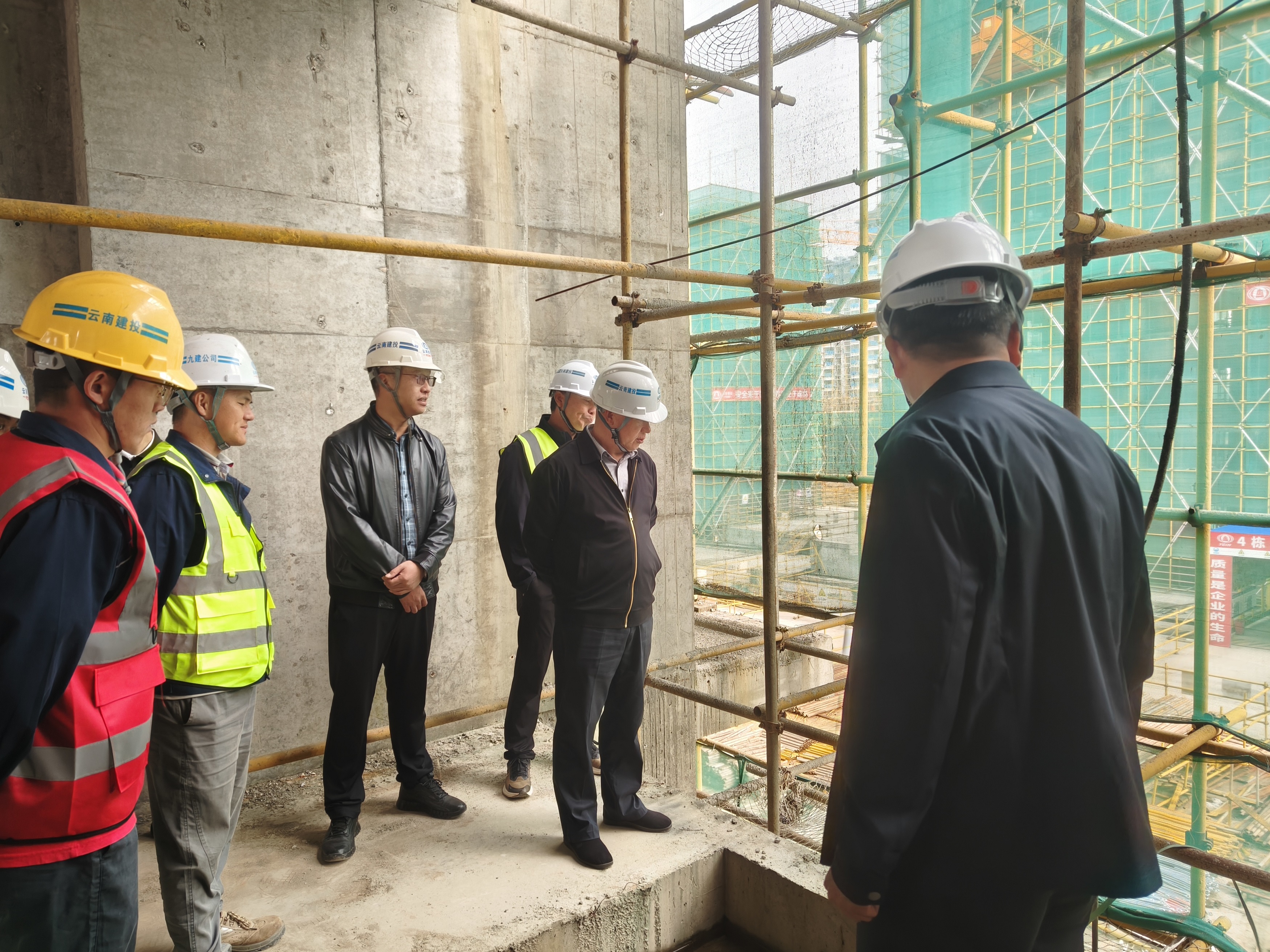 聚焦安全標(biāo)桿！臨滄市住建領(lǐng)域安全生產(chǎn)標(biāo)準(zhǔn)化觀摩活動在鎮(zhèn)康保障性住房項(xiàng)目舉行